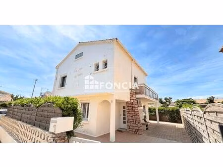 narbonne plage  grande maison hors copropriété avec combles aménageables  sans mitoyenneté