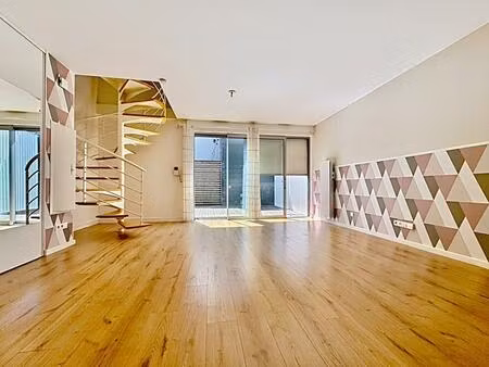 appartement en duplex de 70m2   2 chambres  terrasse dans résidence sécurisée avec places 