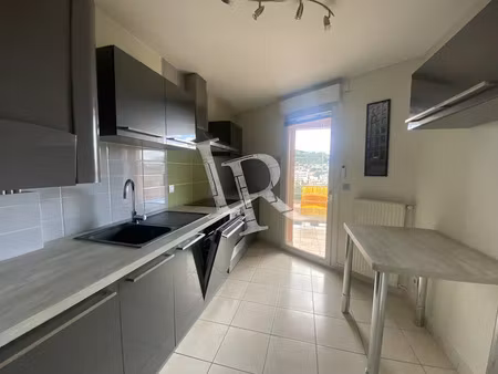 location appartement 3 pièces 70 m² à le puy-en-velay (43000)  690 €