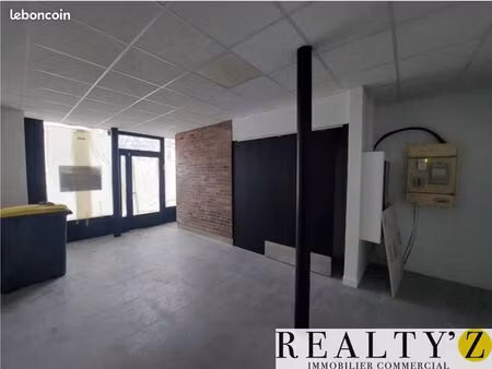 local commercial 81 m²