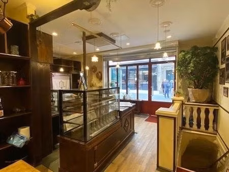 local commercial 84 m²