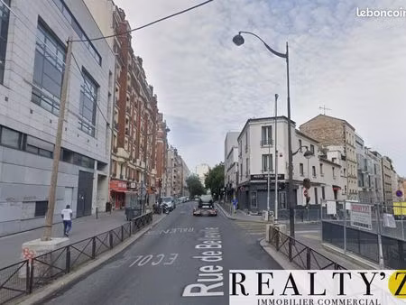 local commercial 150 m²