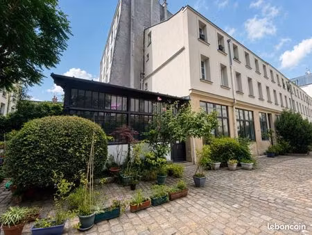 bureaux 133 m²