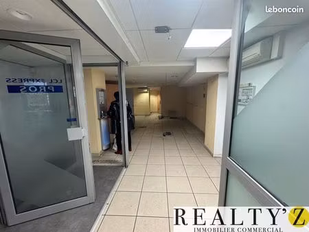 local commercial 130 m²