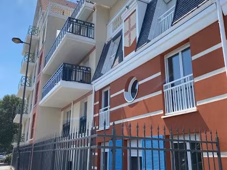 location appartement 4 pièces 81 m² à le blanc-mesnil (93150)  1 690 €
