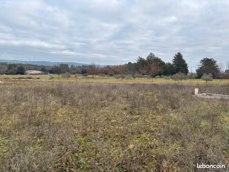 terrain 474 m² brignoles