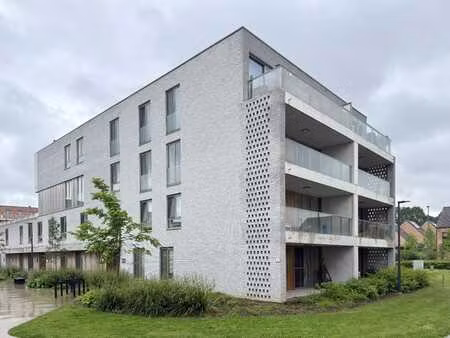 appartement avec trois chambres au centre de herent