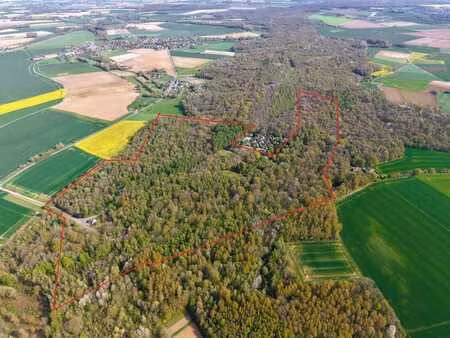 24 ha de terrain de loisirs pour la construction d'un éco-vi