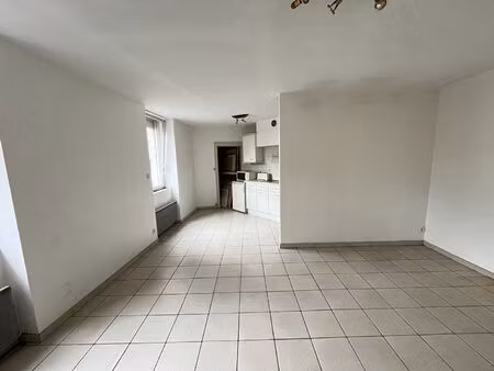 bourg hyper centre a vendre appartement 1 pièce(s) studio 33m2