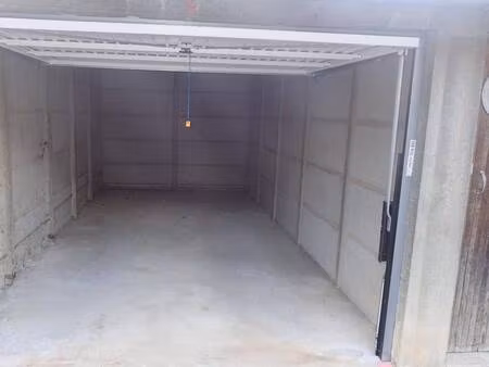 parking à louer