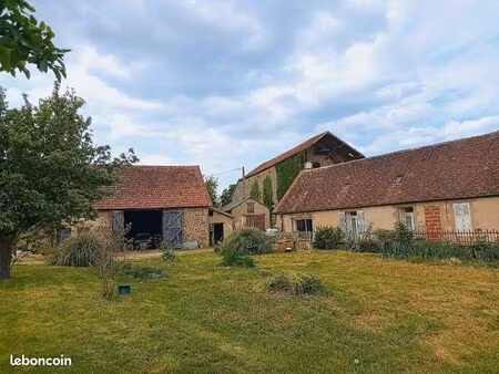 maison à la campagne