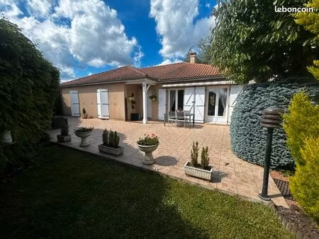 villa independante cusset dans quartier residentiel avec vie de plain pied