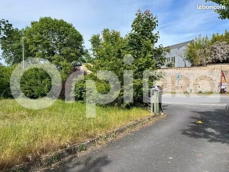 terrain 924 m² desertines