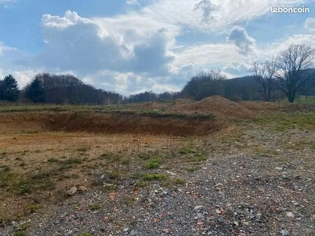 terrain constructible 1241m² viabilisé – vue dégagée – ferrières-sur-sichon (03)