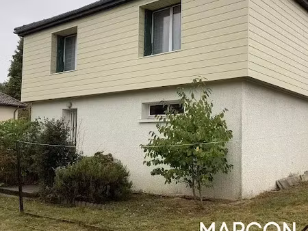 location maison 3 pièces 77 m² à aubusson (23200)  809 €