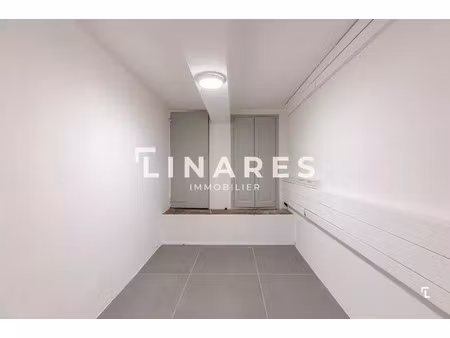 location locaux professionnels 2 pièces 25 m² à aix-en-provence (13090)  417 €