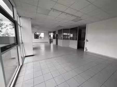 location locaux professionnels 0 pièces 217 m² à rivery (80136)  2 000 €