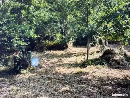 terrain de loisirs  accès au canal d’arrosage