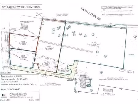 terrain 860 m² louchats