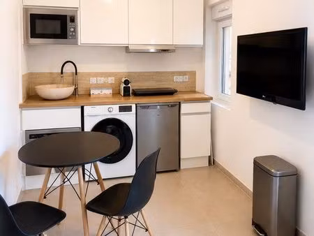 studio meublé - entièrement rénové – toutes charges incluses