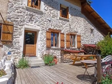 appartement dans bâtiment ancien rénové