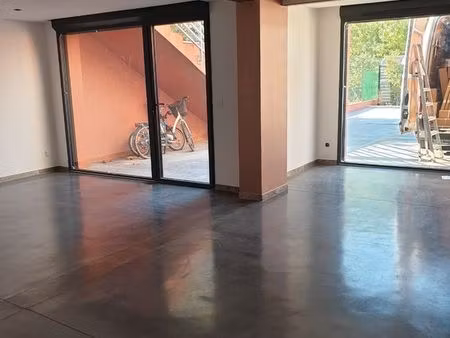local commercial