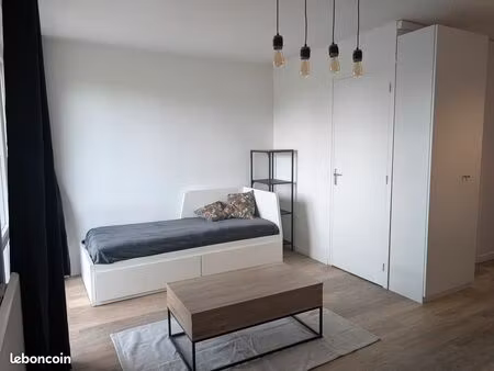 a louer studio 25 m²