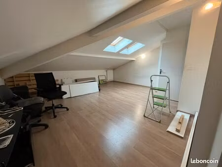 grand t4 en duplex avec garage et balcon – meyzieu centre