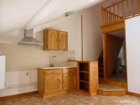 grand t2 en duplex hyper centre ville