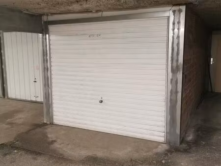 garage fermé belcenia