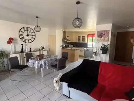 maison 4 pièces 85 m²