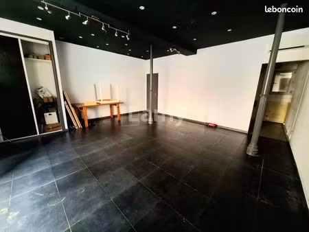 bureau 46 m²