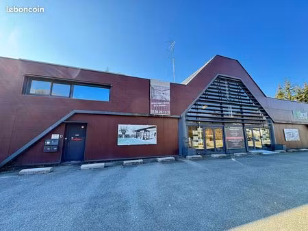 local 875 m² sermamagny