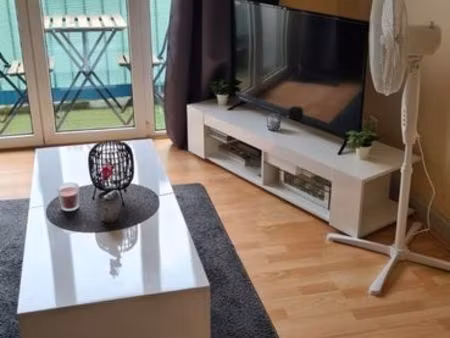 f3 lumineux avec balcon?- appartement rare en hypercentre à charmes (parking eglise juste 