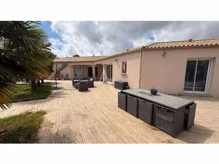 vente maison piscine à château-guibert (85320) : à vendre piscine / 148m² château-guibert