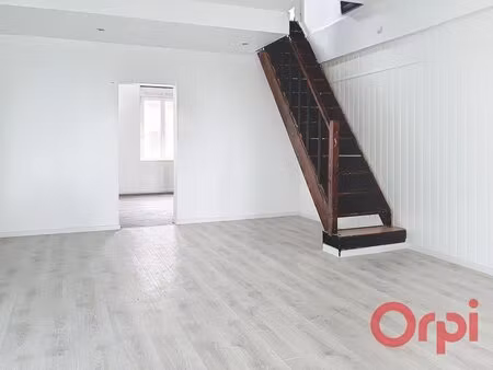 immeuble proche centre ville comprenant 6 appartements