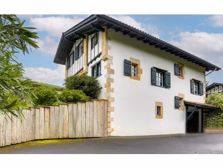 maison sare m² t-5 à vendre  597 000 €
