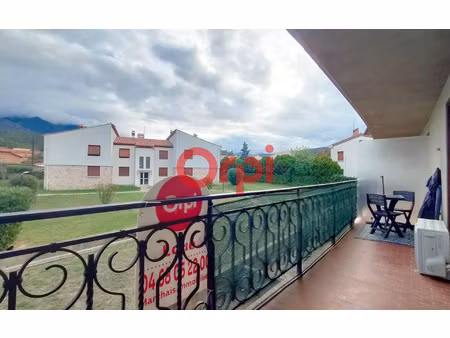 location appartement  m² t-2 à prades  604 €