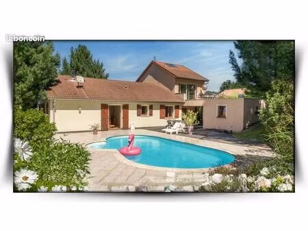 villa (2 logements possibles)