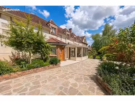 longère 8 pièces 206 m²