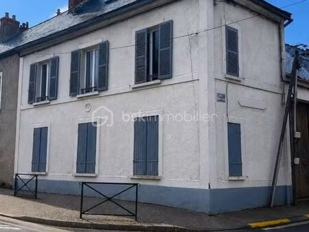 immeuble 8 pièces 180 m²
