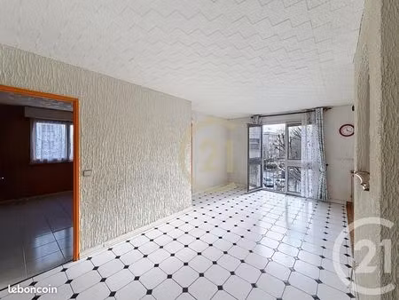 appartement 3 pièces 56 m²