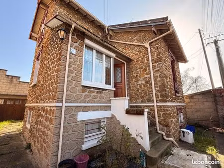 maison 3 pièces 90 m²