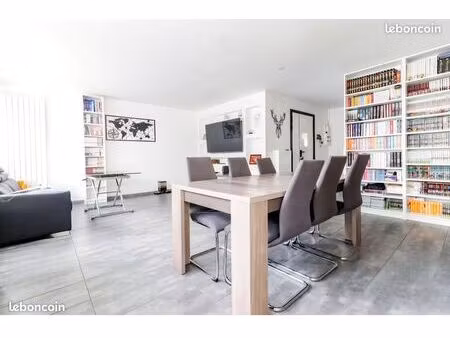 exclusivité – t3 rénové 76 m² avec terrasse  parking & cave – croix blanche – sainte-genev