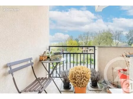appartement 4 pièces 80 m²