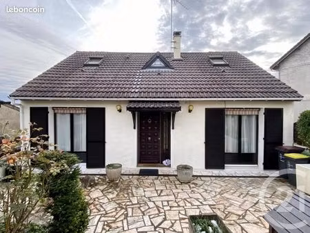 maison 8 pièces 128 m²
