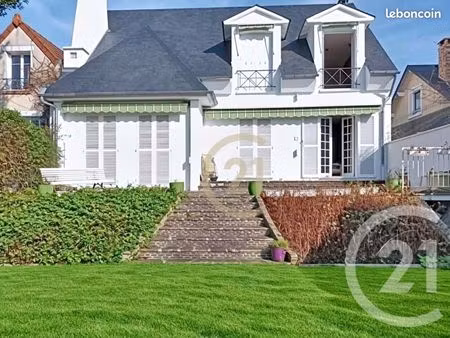 maison 6 pièces 147 m²
