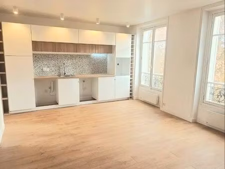 39m2 nanterre ville rer 3mn à pied