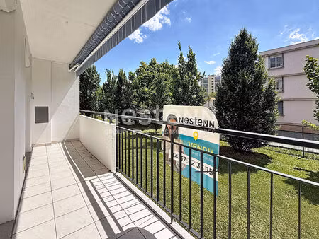 appartement 2 pièces traversant avec balcon et cave - 69500 bron