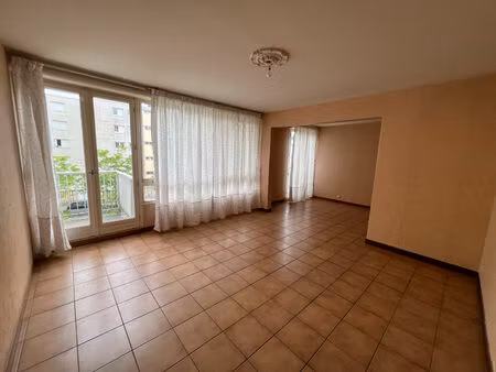 vente appartement 5 pièces  92.00m²  pau